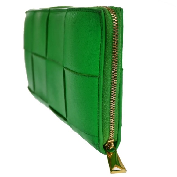 BOTTEGA VENETA CASSETTE ZIP AROUND WALLET PARAKEET - Picture 3 of 14